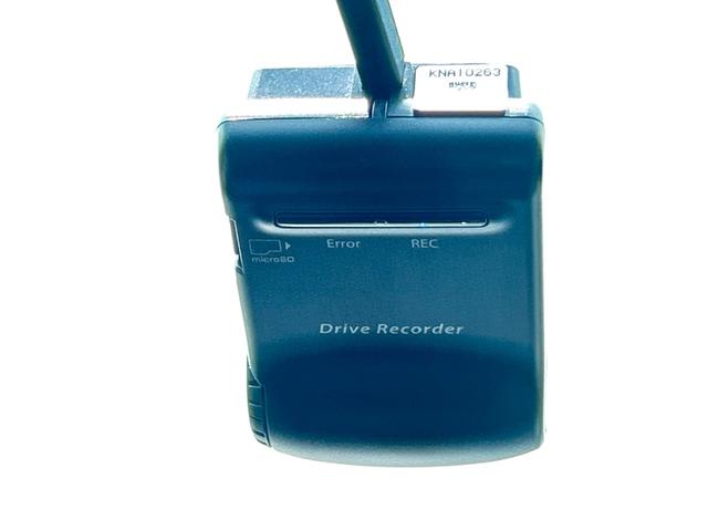 �h���C�u���R�[�_�[������f���Ɖ������L�^���Ă����h���C�u���R�[�_�[�́A���̂̍ۂɊm���ȏ؋��\�͂𔭊����Ă���܂��B