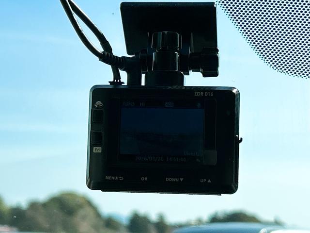 �h���C�u���R�[�_�[�����Ă��܂��I�������̂��N�����Ă��܂�����B����Ȏ��ɐS���������ɂȂ�̂��A�^�]�̋L�^���f���Ɖ��ŋL�^����h���C�u���R�[�_�[�ł��B