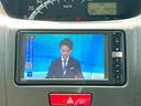 Ｘ　ＥＴＣ　ナビ　ＴＶ　スマートキー　アイドリングストップ　電動格納ミラー　ベンチシート　ＣＶＴ　盗難防止システム　ＡＢＳ　ＣＤ　Ｂｌｕｅｔｏｏｔｈ　アルミホイール　衝突安全ボディ　エアコン（29枚目）