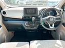 運転者にとっては日々使用することとなる運転席です。運転席が快適だと運転に集中することができますね。
