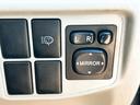 プリウス S LEDエディション ETC アルミホイール オートライト LEDヘッドランプ ヘッドライトウォッシャー CVT スマートキー アイドリングストップ 電動格納ミラー 盗難防止システム CD 衝突安全ボディ ABS ESC(8枚目)