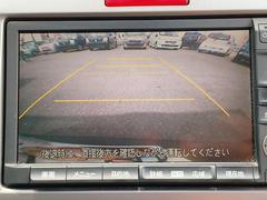 バックカメラ装備。駐車が苦手な方には欠かせません。 5