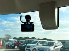 �ɥ饤�֥쥳�����������������Ȳ�����Ͽ���Ƥ����ɥ饤�֥쥳�������ϡ����Τκݤ˳Τ��ʾڵ�ǽ�Ϥ�ȯ�����Ƥ���ޤ��� 6