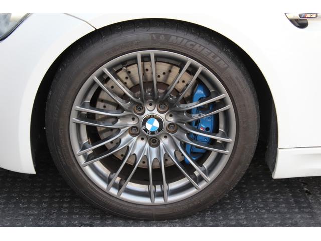 M3クーペ DCT Mドライブパッケージ 黒革 カーボンルーフ 純正ナビ フルセグ バックカメラ メモリー機能付きパワーシート シートヒーター クルーズコントロール クリアランスソナー ETC(43枚目)