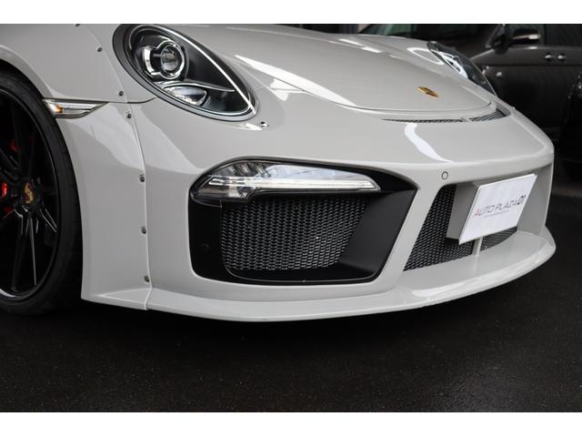 ９１１カレラ　カブリオレ　ＥＵＲ－ＧＴＲワイドボディキット　ＥＵＲ２１インチアルミホイール　ＥＵＲ可変バルブマフラー　エントリードライブ　シートヒータ・ベンチレーション　クリアランスソナー　ナビ　フルセグ　バックカメラ　ＥＴＣ(19枚目)