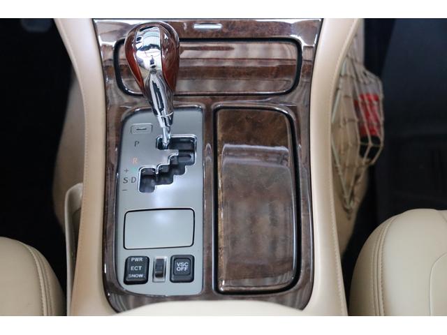 ＳＣ４３０ 　アーティシャンスピリッツ、エアロ（Ｆ／Ｓ）、フェンダー　ＷＡＬＤ２０インチアルミホイール　社外マフラー　車高調　社外ナビ　ＴＶ　バックカメラ　ＥＴＣ　キーレス（15枚目）