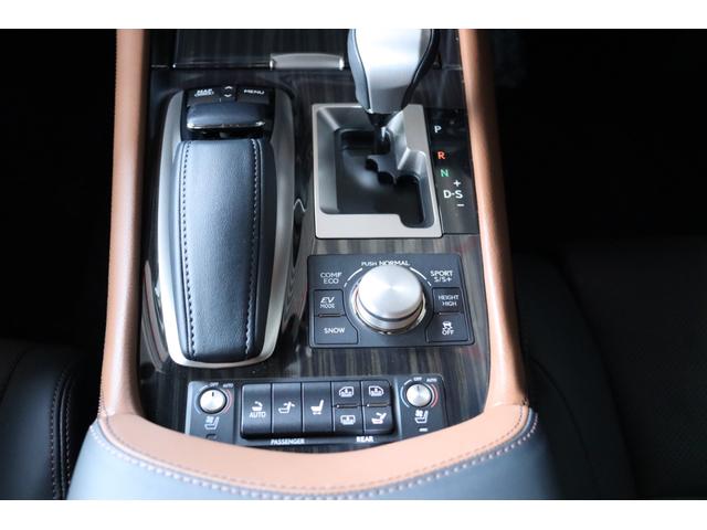 ＬＳ ＬＳ６００ｈＬ　エグゼクティブパッケージ　Ｆモデリスタエアロ　サンルーフ　マークレビンソン　リアエンターテイメント　セミアニリン本革　エアシート　後席リラクゼーション　ＦＲプリクラッシュセーフティー　ＬＫＡ　ＢＳＭ　パワートランク（27枚目）