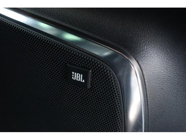 アルファードハイブリッド エグゼクティブラウンジＳ　モデリスタエアロ　外品エアサス　２１インチＡＷ　ＪＢＬサウンド　サンルーフ　デジタルインナーミラー　フリップダウンモニター　パノラミックビューモニター　両側パワースライドドア　電動ステップ（12枚目）