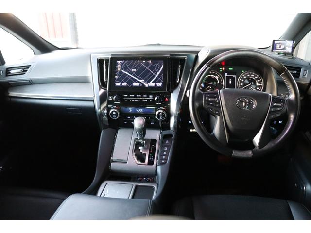 アルファードハイブリッド エグゼクティブラウンジＳ　モデリスタエアロ　外品エアサス　２１インチＡＷ　ＪＢＬサウンド　サンルーフ　デジタルインナーミラー　フリップダウンモニター　パノラミックビューモニター　両側パワースライドドア　電動ステップ（14枚目）