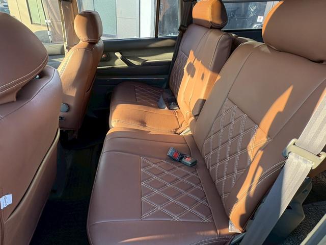 ランドクルーザー80 オートエアコン 電動格納ミラー シートヒーター レザー調シートカバー ナビ パワーウィンドウ パワーステアリング 4WD(9枚目)