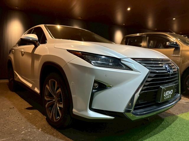 ＲＸ ＲＸ４５０ｈ　バージョンＬ　ナビ　レザーシート　ステアリングスイッチ　オートリアゲート　オートエアコン　アルミホイール　スマートキー　アイドリングストップ（4枚目）