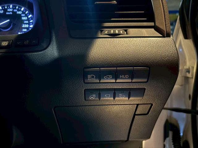ＲＸ ＲＸ４５０ｈ　バージョンＬ　ナビ　レザーシート　ステアリングスイッチ　オートリアゲート　オートエアコン　アルミホイール　スマートキー　アイドリングストップ（12枚目）