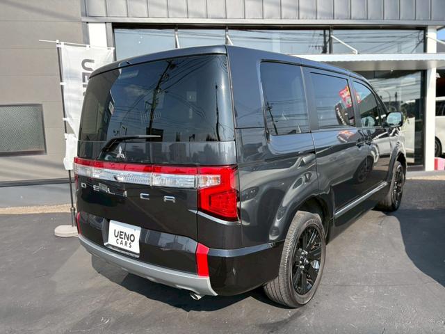 デリカＤ：５ Ｇ　パワーパッケージ　エアコン　パワーステアリング　パワーウィンドウ　フリップダウンモニター　ナビ　アルミホイール　シートヒーター　スマートキー（7枚目）