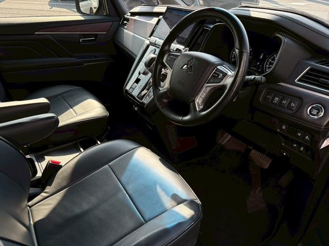 デリカＤ：５ Ｇ　パワーパッケージ　エアコン　パワーステアリング　パワーウィンドウ　フリップダウンモニター　ナビ　アルミホイール　シートヒーター　スマートキー（18枚目）