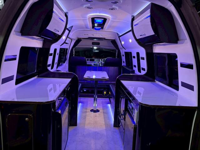 ハイエースバン キャンピング仕様(19枚目)