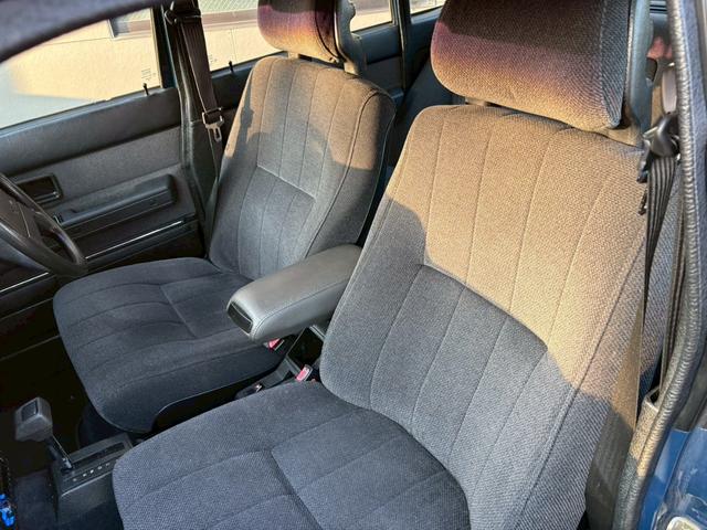 ２４０ ＧＬ　ＣＤ　エアコン　パワーステアリング　パワーウィンドウ（14枚目）