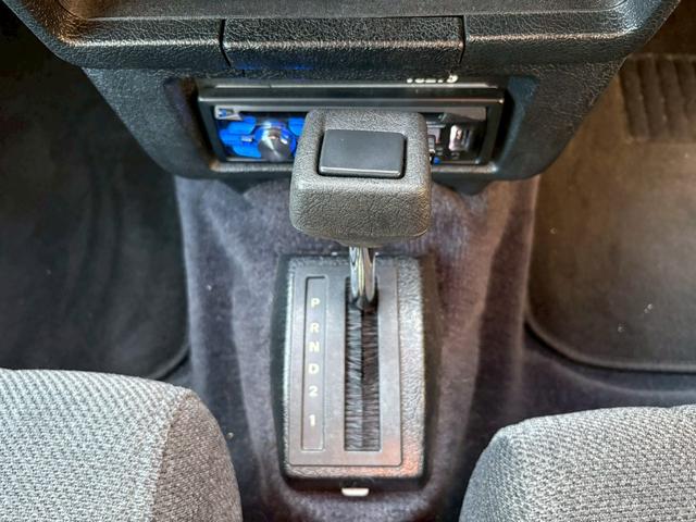 ２４０ ＧＬ　ＣＤ　エアコン　パワーステアリング　パワーウィンドウ（27枚目）