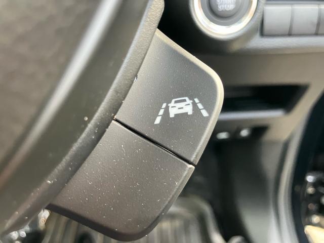 フロンクス ベースグレード　Ｂｌｕｅｔｏｏｔｈ　アラウンドビューモニター　クルーズコントロール　ドライブレコーダー　レーンアシスト　衝突軽減ブレーキ　ＥＴＣ　ワイヤレス充電　ヘッドアップディスプレイ（13枚目）