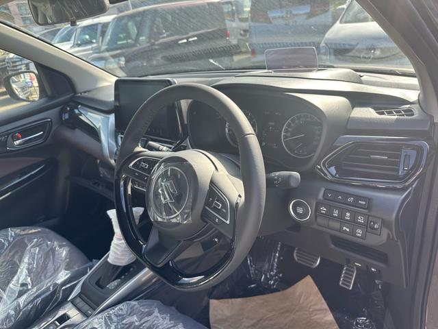 フロンクス ベースグレード(4枚目)