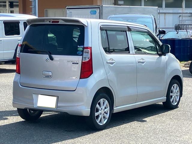 ワゴンＲ ＦＸリミテッド　運転席助手席エアバッグ　盗難防止　全席パワーウインドウ　パワーステアリング　ＡＢＳ　運転席エアバック　エアコン　衝突安全ボディ　ナビ　ＴＶ（5枚目）
