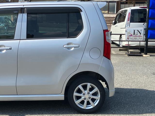 ワゴンＲ ＦＸリミテッド　運転席助手席エアバッグ　盗難防止　全席パワーウインドウ　パワーステアリング　ＡＢＳ　運転席エアバック　エアコン　衝突安全ボディ　ナビ　ＴＶ（18枚目）