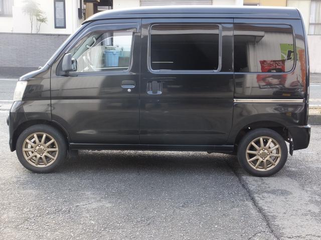 サンバーバン トランスポーター　ハイルーフ　フルフラット　社外ナビ　フルセグＴＶ　ＤＶＤ再生　Ｂｌｕｅｔｏｏｔｈ　両側スライドドア　フォグライト　社外１４インチアルミホイール（6枚目）