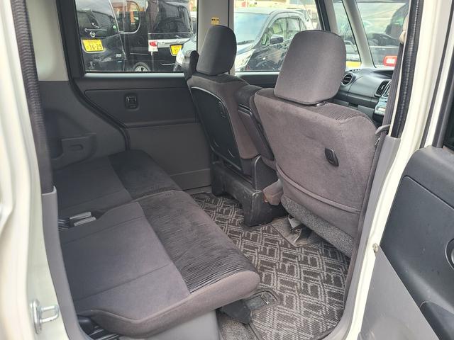 タント カスタムＸリミテッド　ＥＴＣ　ナビ　フルセグ　Ｂｌｕｅｔｏｏｔｈ　バックモニター　パワースライドドア　スマートキー　オートエアコン　ＨＩＤライト　フォグランプ　ウインカードアミラー　ベンチシート　アルミホイール（6枚目）