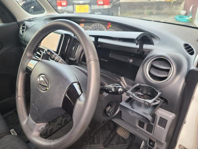 タント カスタムＸリミテッド　ＥＴＣ　ナビ　フルセグ　Ｂｌｕｅｔｏｏｔｈ　バックモニター　パワースライドドア　スマートキー　オートエアコン　ＨＩＤライト　フォグランプ　ウインカードアミラー　ベンチシート　アルミホイール（18枚目）