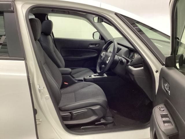 フィット e:HEVホーム メモリーナビ ETC リアカメラ 前後誤発進抑制機能 クリソナ 助手席エアバッグ 運転席エアバッグ アイドリングストップ LEDライト USB接続 バックカメラ ABS サイドエアバッグ フルセグTV(16枚目)