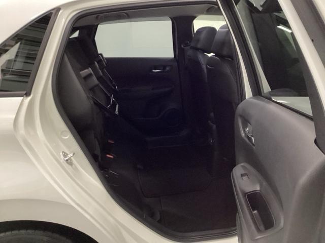 フィット e:HEVホーム メモリーナビ ETC リアカメラ 前後誤発進抑制機能 クリソナ 助手席エアバッグ 運転席エアバッグ アイドリングストップ LEDライト USB接続 バックカメラ ABS サイドエアバッグ フルセグTV(25枚目)