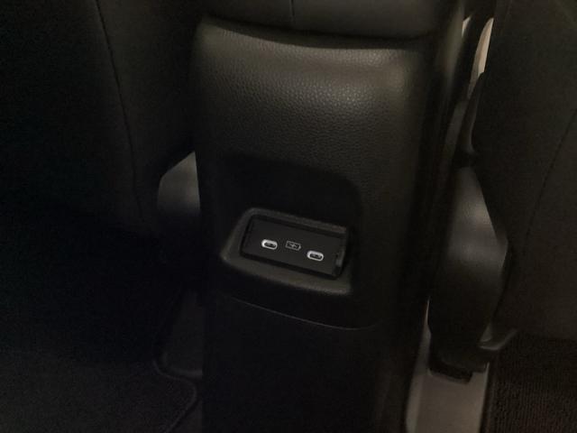 フィット e:HEVホーム メモリーナビ ETC リアカメラ 前後誤発進抑制機能 クリソナ 助手席エアバッグ 運転席エアバッグ アイドリングストップ LEDライト USB接続 バックカメラ ABS サイドエアバッグ フルセグTV(26枚目)