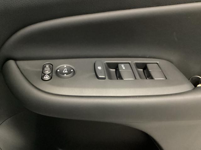 フィット e:HEVホーム メモリーナビ ETC リアカメラ 前後誤発進抑制機能 クリソナ 助手席エアバッグ 運転席エアバッグ アイドリングストップ LEDライト USB接続 バックカメラ ABS サイドエアバッグ フルセグTV(30枚目)