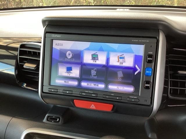 Ｎ－ＢＯＸカスタム Ｇ・Ｌパッケージ　純正ナビ　フルセグ　リアカメラ　ナビ・ＴＶ　スマキ－　フロントベンチシート　地デジＴＶ　パワーウィンドウ　片側電動両側スライドドア　盗難防止システム　オートエアコン　パワステ　ＤＶＤ再生可　ＡＢＳ（11枚目）