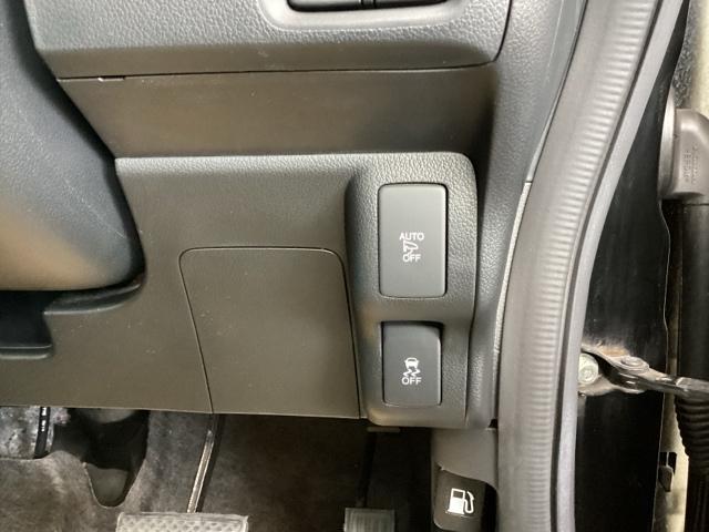 Ｎ－ＢＯＸカスタム Ｇ・Ｌパッケージ　純正ナビ　フルセグ　リアカメラ　ナビ・ＴＶ　スマキ－　フロントベンチシート　地デジＴＶ　パワーウィンドウ　片側電動両側スライドドア　盗難防止システム　オートエアコン　パワステ　ＤＶＤ再生可　ＡＢＳ（17枚目）