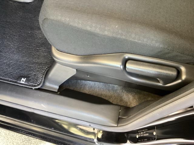 Ｎ－ＢＯＸカスタム Ｇ・Ｌパッケージ　純正ナビ　フルセグ　リアカメラ　ナビ・ＴＶ　スマキ－　フロントベンチシート　地デジＴＶ　パワーウィンドウ　片側電動両側スライドドア　盗難防止システム　オートエアコン　パワステ　ＤＶＤ再生可　ＡＢＳ（39枚目）