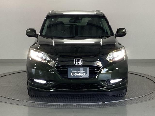 ヴェゼル ハイブリッドＺ・ホンダセンシング　純正メモリーナビ　リアカメラ　ＥＴＣ　レーダーサポート　ＤＶＤ再生機能　整備記録簿　横滑り防止システム　バックアイカメラ　盗難防止装置　フルセ　シートヒーター付　スマ－トキ－　ＥＣＯモード　ＵＳＢ接続（6枚目）