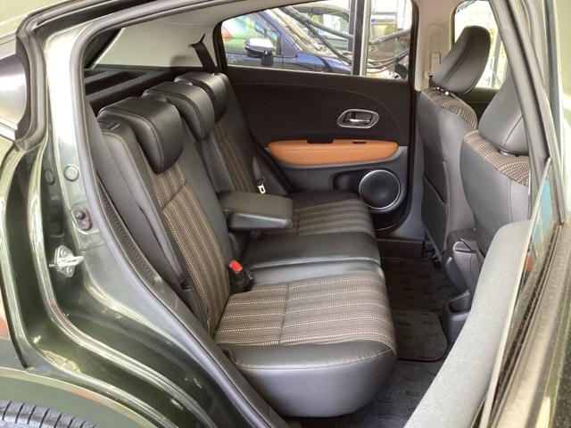 ヴェゼル ハイブリッドＺ・ホンダセンシング　純正メモリーナビ　リアカメラ　ＥＴＣ　レーダーサポート　ＤＶＤ再生機能　整備記録簿　横滑り防止システム　バックアイカメラ　盗難防止装置　フルセ　シートヒーター付　スマ－トキ－　ＥＣＯモード　ＵＳＢ接続（17枚目）