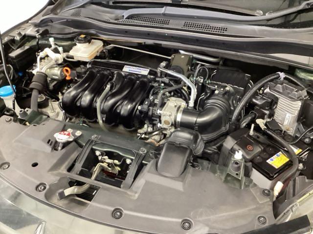 ヴェゼル ハイブリッドＺ・ホンダセンシング　純正メモリーナビ　リアカメラ　ＥＴＣ　レーダーサポート　ＤＶＤ再生機能　整備記録簿　横滑り防止システム　バックアイカメラ　盗難防止装置　フルセ　シートヒーター付　スマ－トキ－　ＥＣＯモード　ＵＳＢ接続（20枚目）