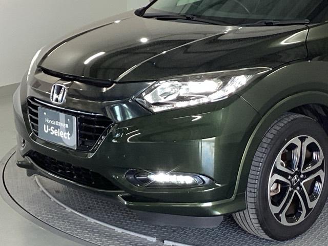 ヴェゼル ハイブリッドＺ・ホンダセンシング　純正メモリーナビ　リアカメラ　ＥＴＣ　レーダーサポート　ＤＶＤ再生機能　整備記録簿　横滑り防止システム　バックアイカメラ　盗難防止装置　フルセ　シートヒーター付　スマ－トキ－　ＥＣＯモード　ＵＳＢ接続（25枚目）