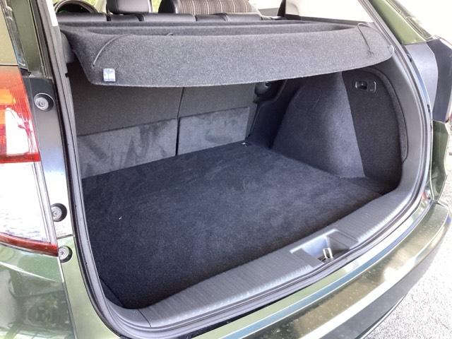 ヴェゼル ハイブリッドＺ・ホンダセンシング　純正メモリーナビ　リアカメラ　ＥＴＣ　レーダーサポート　ＤＶＤ再生機能　整備記録簿　横滑り防止システム　バックアイカメラ　盗難防止装置　フルセ　シートヒーター付　スマ－トキ－　ＥＣＯモード　ＵＳＢ接続（68枚目）