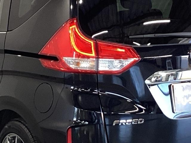 フリード Ｇ・ホンダセンシング　純正メモリーナビ　ドラレコ　リアカメラ　Ｆセグ　追突被害軽減ブレーキ　ｉストップ　Ｗエアバッグ　パワーウィンドウ　アクティブクルーズコントロール　スマートキ　カラーバックモニター　整備点検記録簿（29枚目）