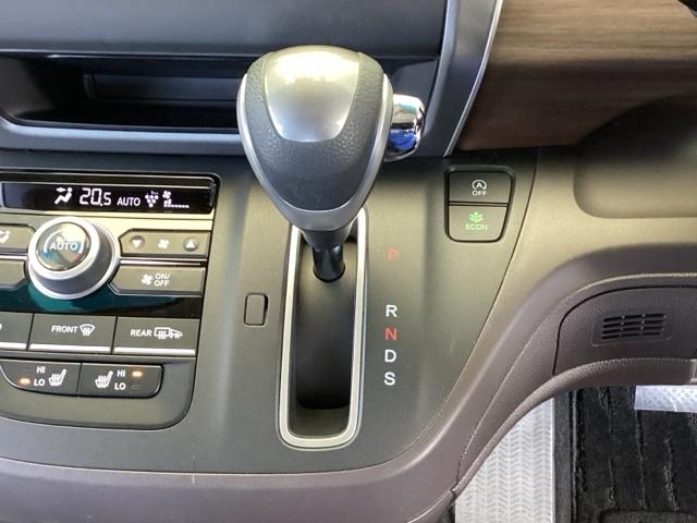 フリード Ｇ・ホンダセンシング　純正メモリーナビ　ドラレコ　リアカメラ　Ｆセグ　追突被害軽減ブレーキ　ｉストップ　Ｗエアバッグ　パワーウィンドウ　アクティブクルーズコントロール　スマートキ　カラーバックモニター　整備点検記録簿（41枚目）