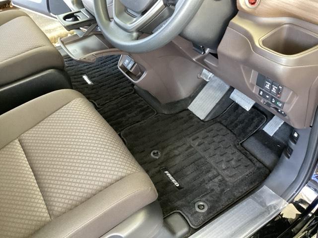 フリード Ｇ・ホンダセンシング　純正メモリーナビ　ドラレコ　リアカメラ　Ｆセグ　追突被害軽減ブレーキ　ｉストップ　Ｗエアバッグ　パワーウィンドウ　アクティブクルーズコントロール　スマートキ　カラーバックモニター　整備点検記録簿（54枚目）