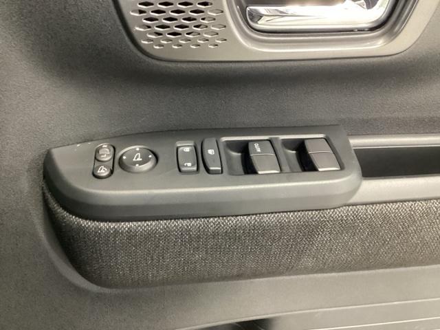 N-BOXカスタム ベースグレード 純正メモリーナビ ドラレコ リアカメラ USB接続 CMBS Dレコ ベンチシート オートエアコン スマートキ LED 盗難防止装置 クルコン ETC バックカメラ フルセグTV パワーステアリング(35枚目)