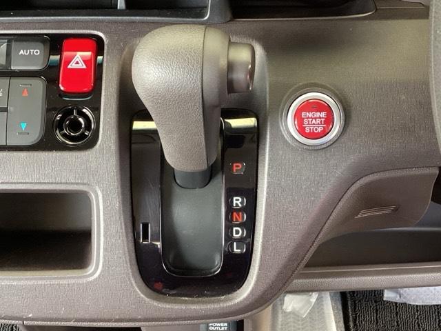 Ｎ－ＯＮＥ スタンダード　純正ＣＤチューナー　衝突低減ブレーキ　衝突軽減ブレーキ　エコアイドル　イモビライザー　スマートキー　エアバック　横滑り防止　パワーウインドウ　Ｗエアバッグ　パワーステアリング　ベンチシート　ＡＢＳ（35枚目）