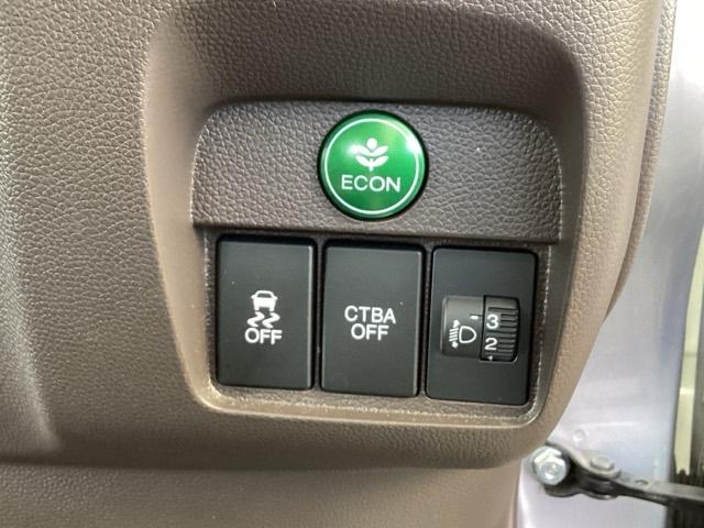 Ｎ－ＯＮＥ スタンダード　純正ＣＤチューナー　衝突低減ブレーキ　衝突軽減ブレーキ　エコアイドル　イモビライザー　スマートキー　エアバック　横滑り防止　パワーウインドウ　Ｗエアバッグ　パワーステアリング　ベンチシート　ＡＢＳ（40枚目）