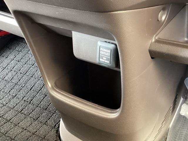 Ｎ－ＯＮＥ スタンダード　純正ＣＤチューナー　衝突低減ブレーキ　衝突軽減ブレーキ　エコアイドル　イモビライザー　スマートキー　エアバック　横滑り防止　パワーウインドウ　Ｗエアバッグ　パワーステアリング　ベンチシート　ＡＢＳ（41枚目）