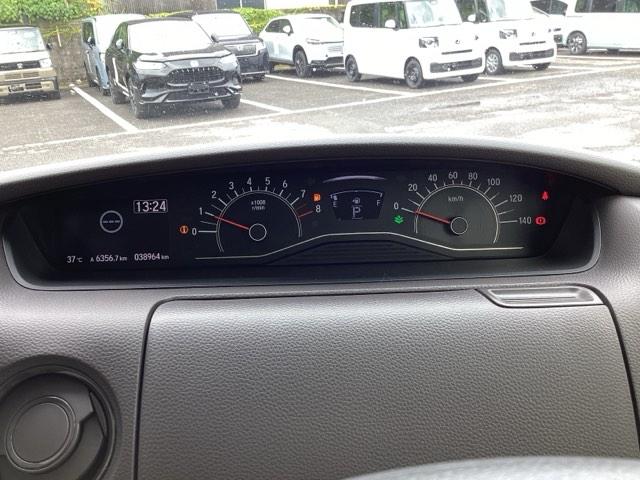 Ｎ－ＢＯＸ Ｇ・Ｌホンダセンシング　ナビ装着用スペシャルパッケージ＋ＥＴＣ車載器　Ｗ電動ドア　Ａストップ　ＥＳＣ　キーフリーシステム　ＬＥＤライト　フルセグ対応　バックＭ　ＴＶナビ　ＵＳＢ　スマートキー　クルコン　両席エアバック　ＤＶＤ（21枚目）