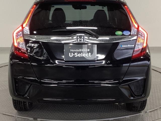 フィットハイブリッド Ｌパッケージ　ナビ　フルセグ　あんしんパッケージ　サイドエアバック　ＬＥＤ　ＥＣＯＮ　バックカメラ　オートクルーズコントロール　イモビライザー　ＥＴＣ　ＥＳＣ　ＡＵＴＯエアコン　ＡＢＳ　運転席助手席エアバッグ（32枚目）