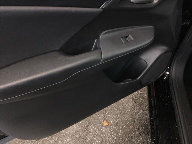 フィットハイブリッド Ｌパッケージ　ナビ　フルセグ　あんしんパッケージ　サイドエアバック　ＬＥＤ　ＥＣＯＮ　バックカメラ　オートクルーズコントロール　イモビライザー　ＥＴＣ　ＥＳＣ　ＡＵＴＯエアコン　ＡＢＳ　運転席助手席エアバッグ（38枚目）